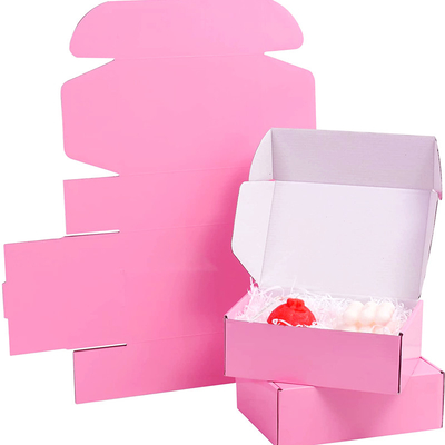 Verpackung der rosa gewölbten Geschenkbox für verschickende Versandlagerung